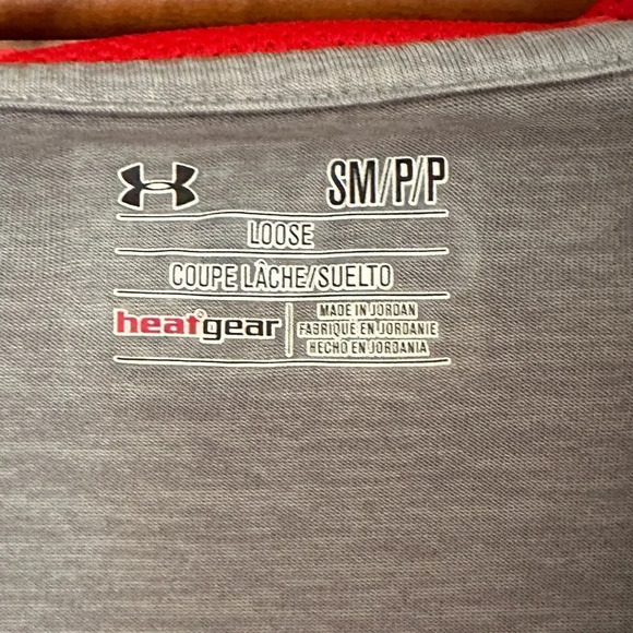 Under Armour men’s loose heat gear zip up.  Red and grey - size small - Picture 4 of 4